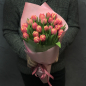 25 пионовидных тюльпанов в ассортименте фото