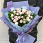Букет из 7 кустовых роз Бомбастик фото