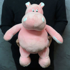 Мягкая игрушка «Розовый бегемотик» фото